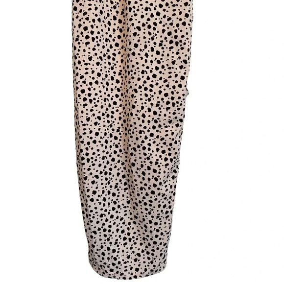 PrettyLittleThing Nude Dalmatian Shoulder Pad Tie Waist Midi Dress NWT - Picture 4 of 7